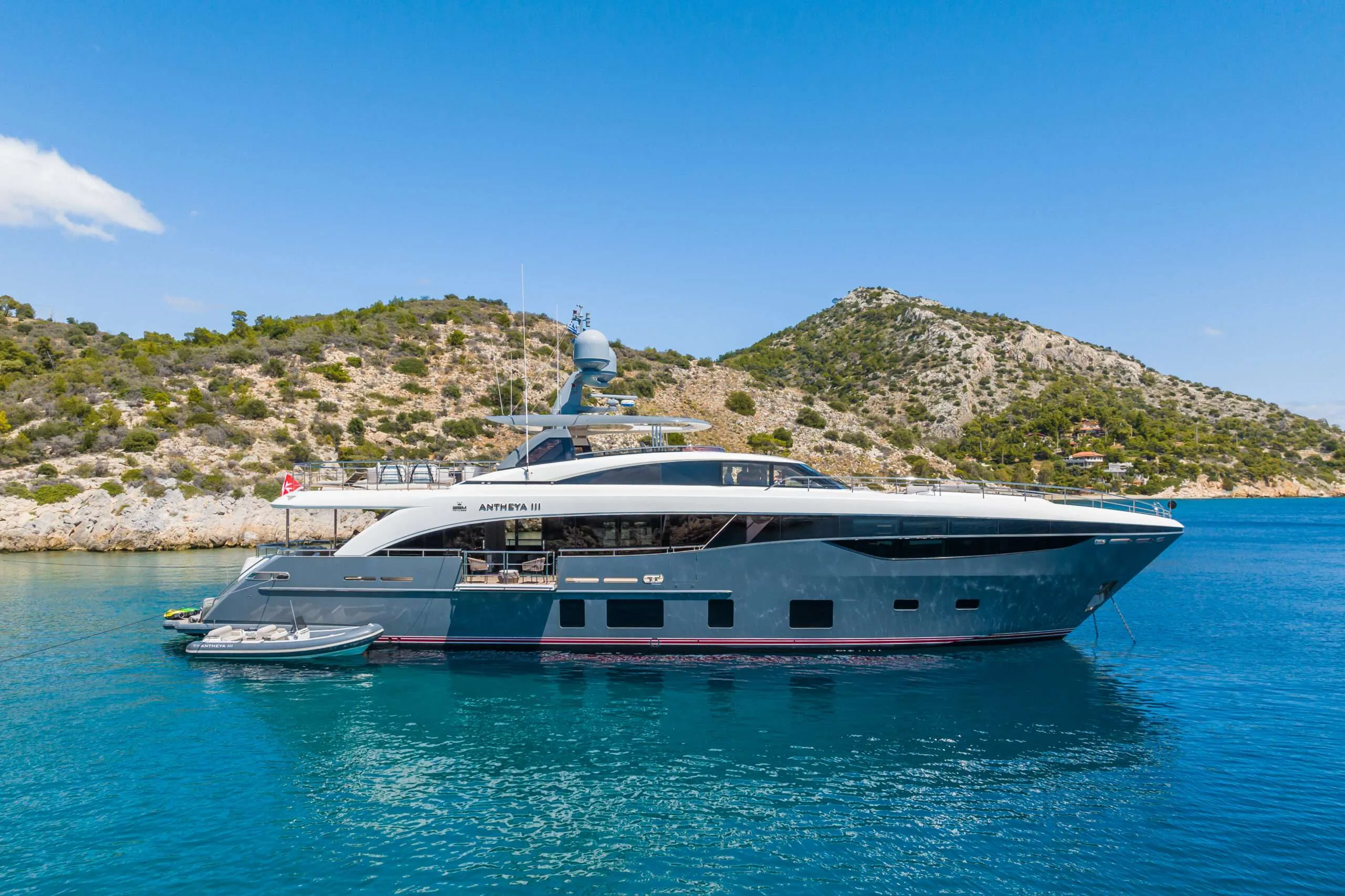 ANTHEYA III — exterior & interior photo