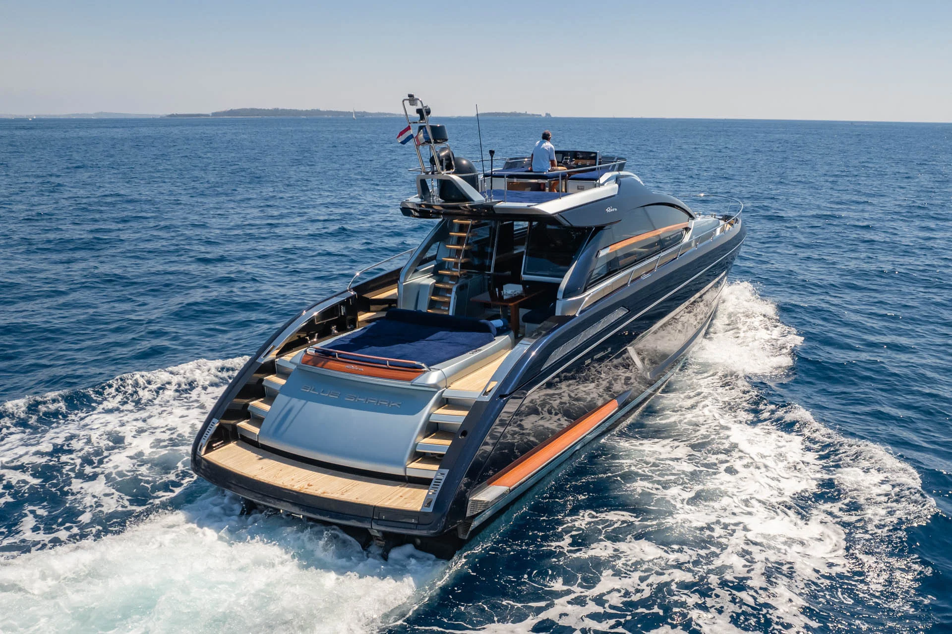 BLUE SHARK — exterior & interior photo