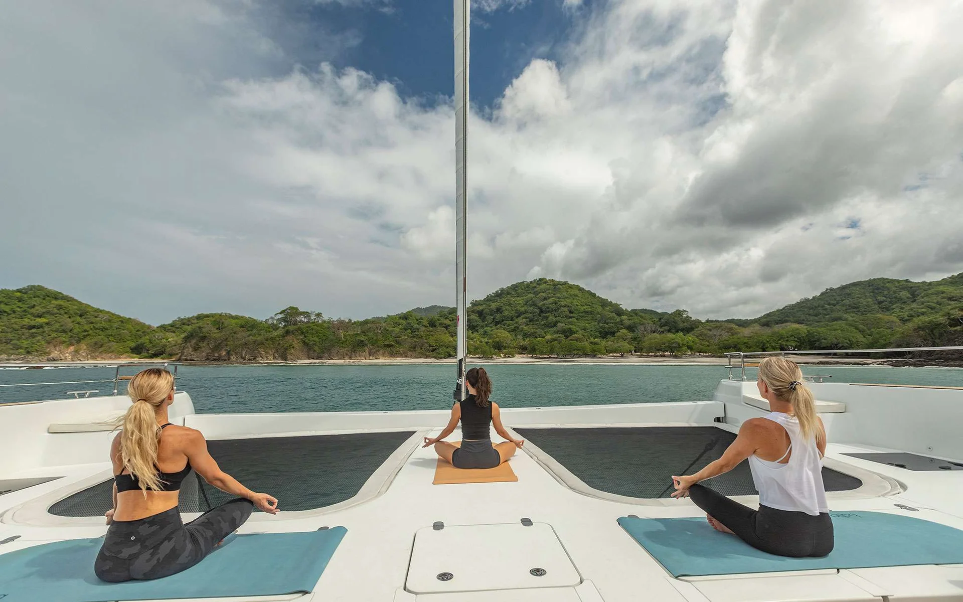 Sunreef yacht australia new zealand charter bundalong