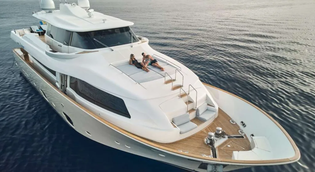 Ferretti Motor Yacht Charter – FRIEND’S BOAT