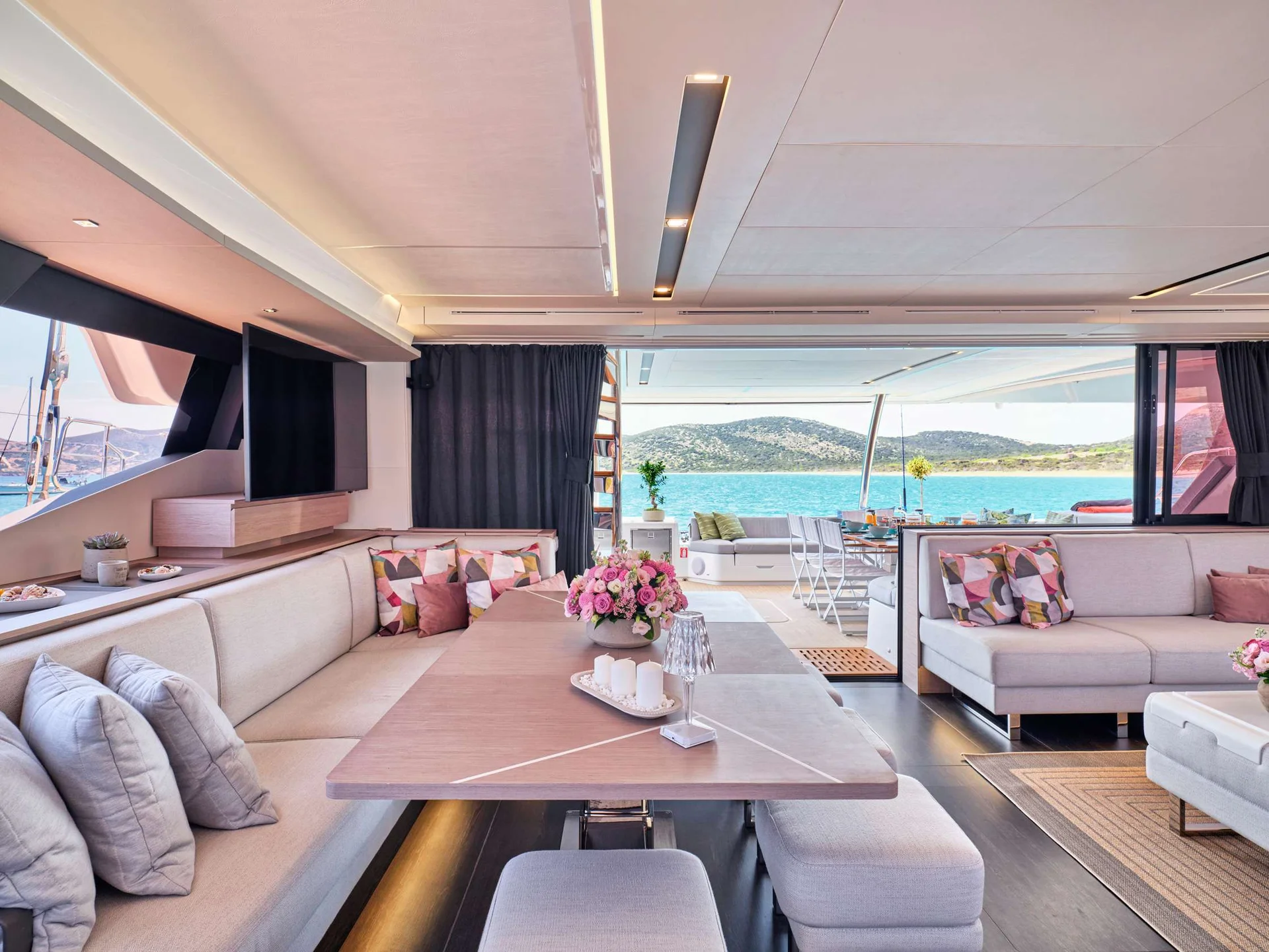 Fountaine Pajot Catamaran Yacht PIXIE in the Adriatic and Red Sea Cabin Saloon