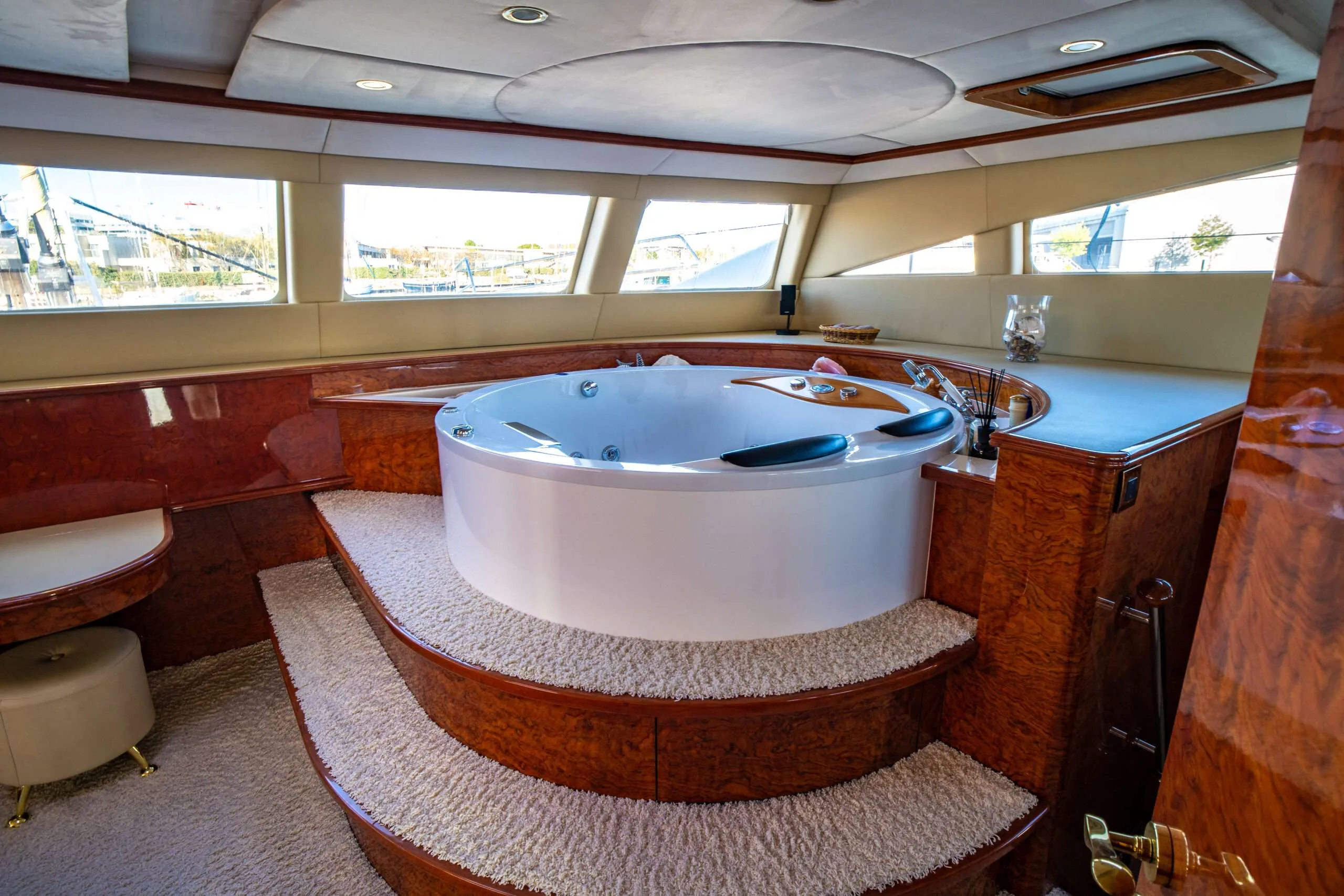 HOUBARA — exterior & interior photo