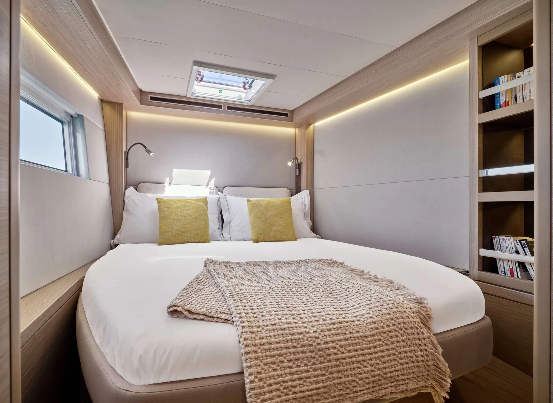 Lagoon Sailing Yacht ELDAMAR in the Red Sea Cabin