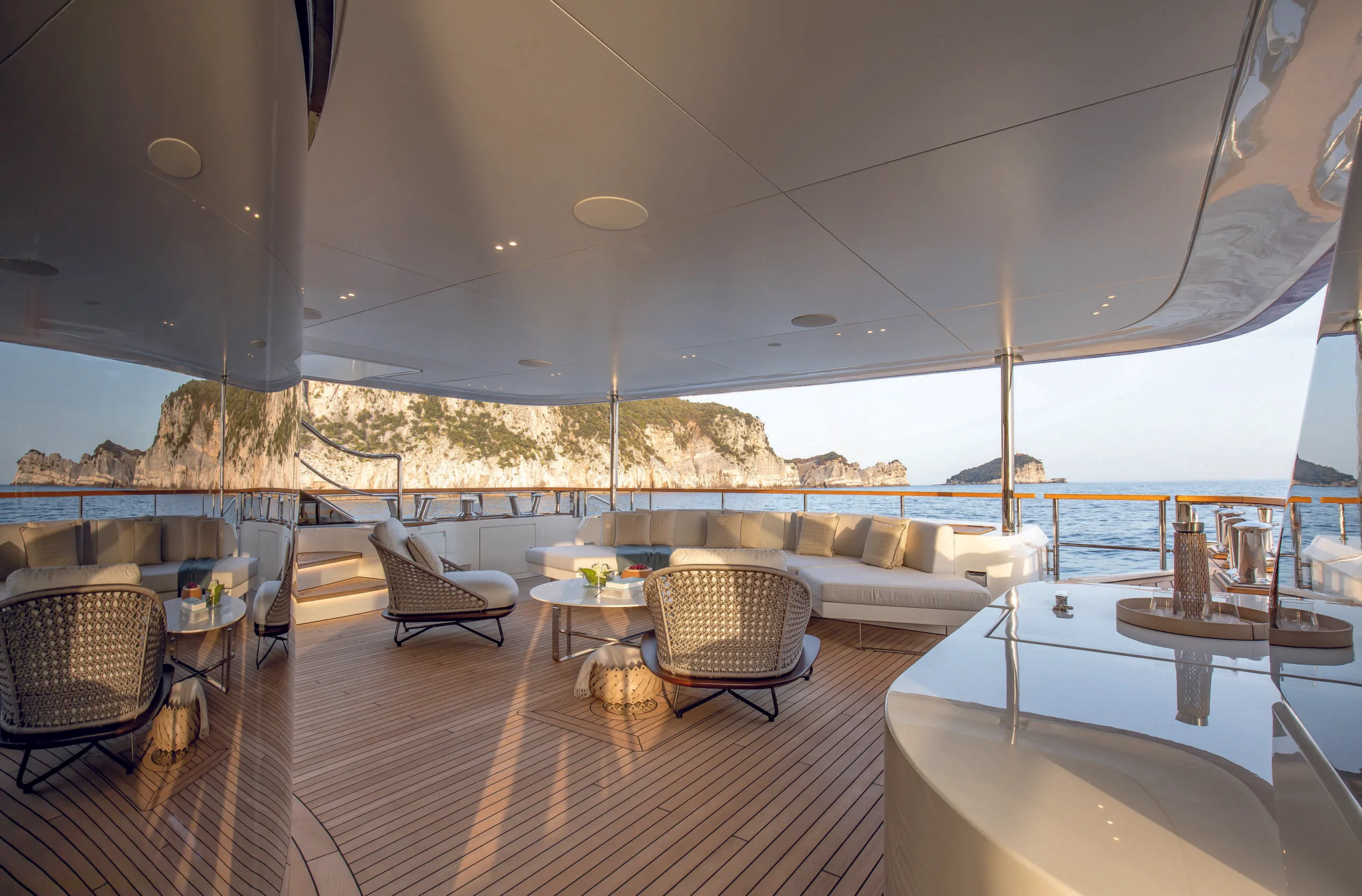LEGEND — exterior & interior photo
