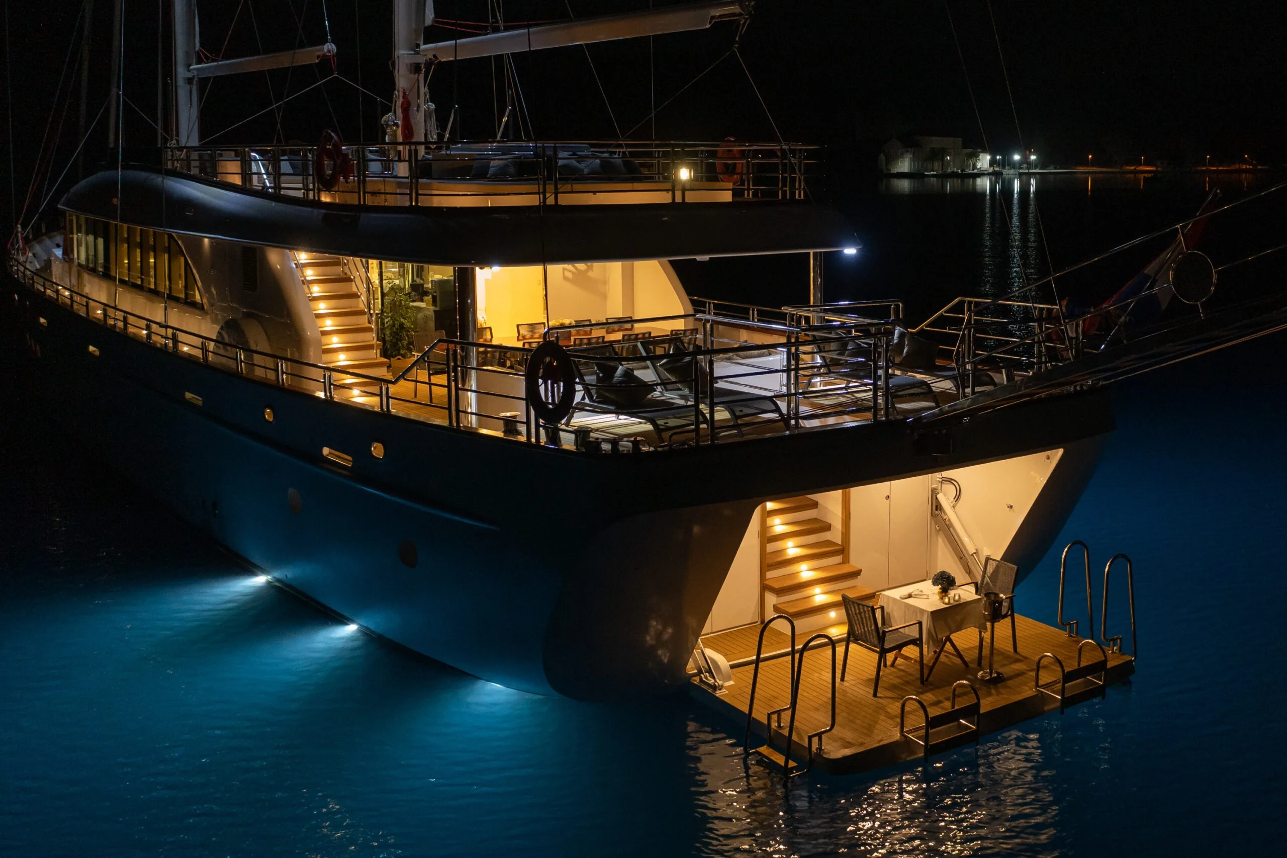 LOVE STORY — exterior & interior photo