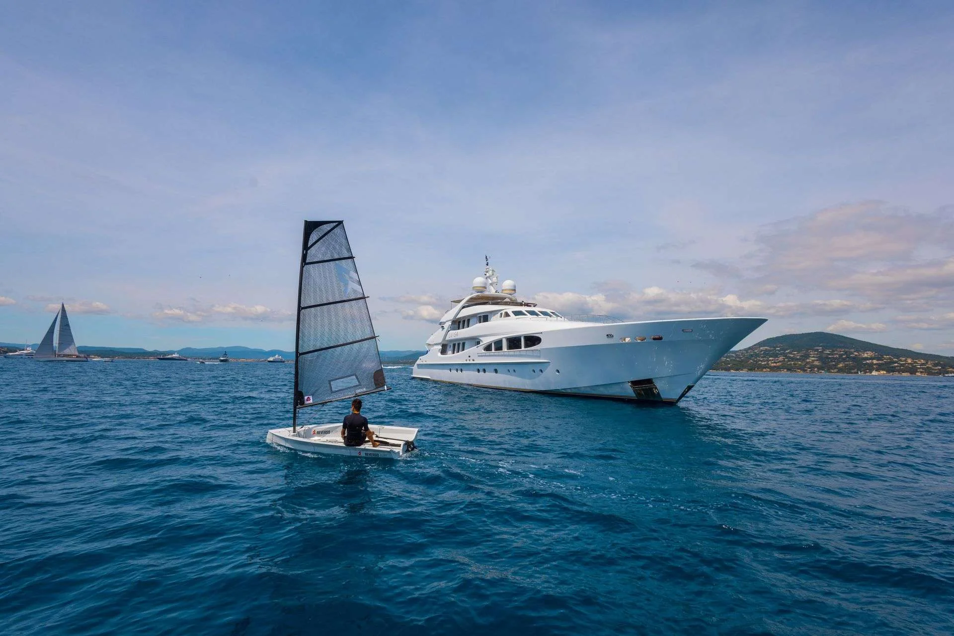 heesen motor yacht charter luisa fench riviera, corsica