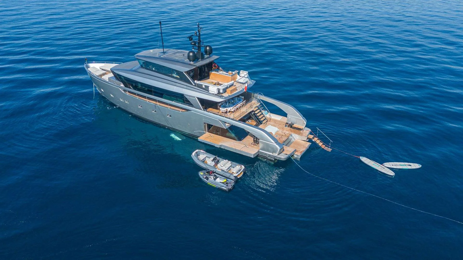 sanlorenzo yacht new york charter french riviera
