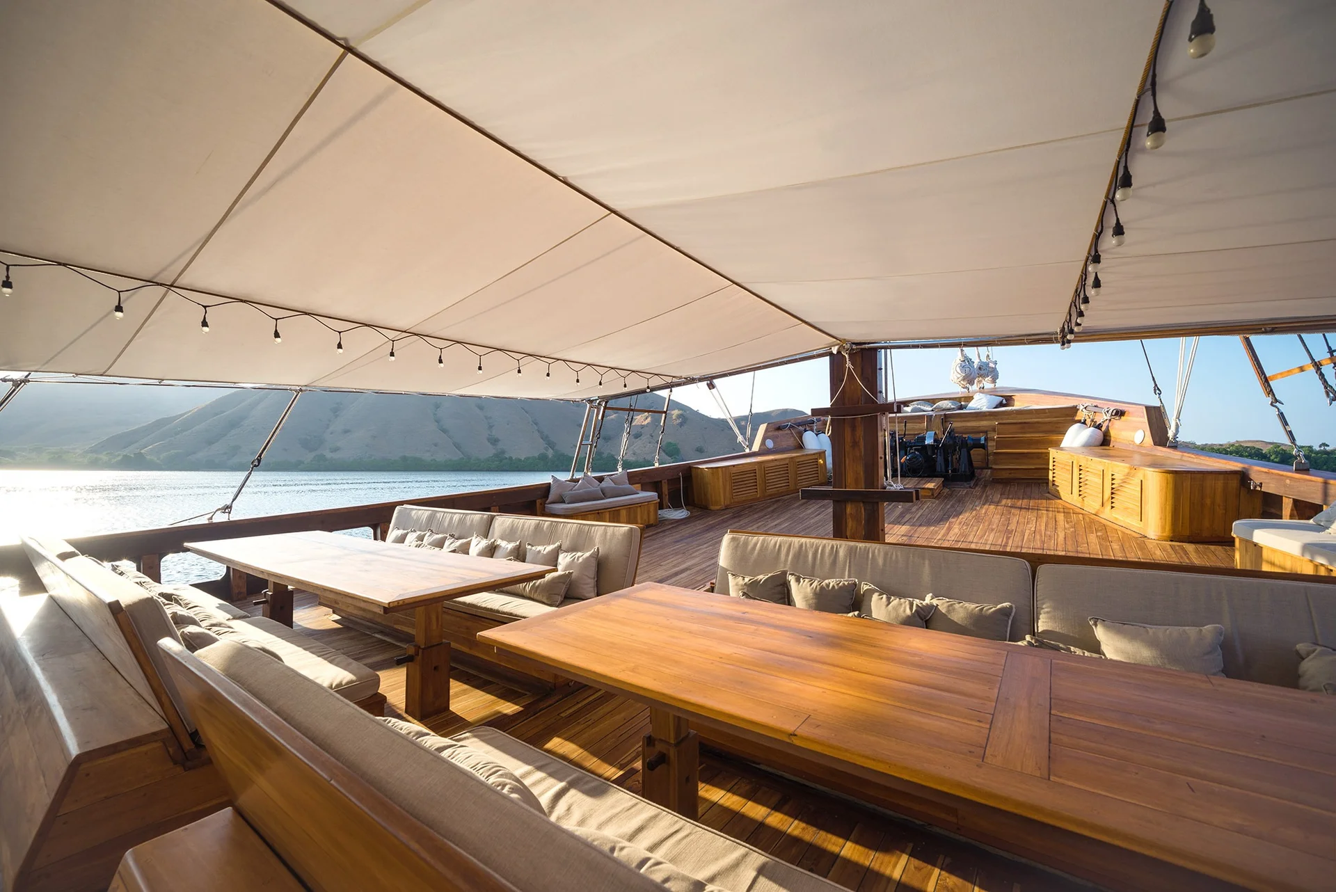 PRANA — exterior & interior photo
