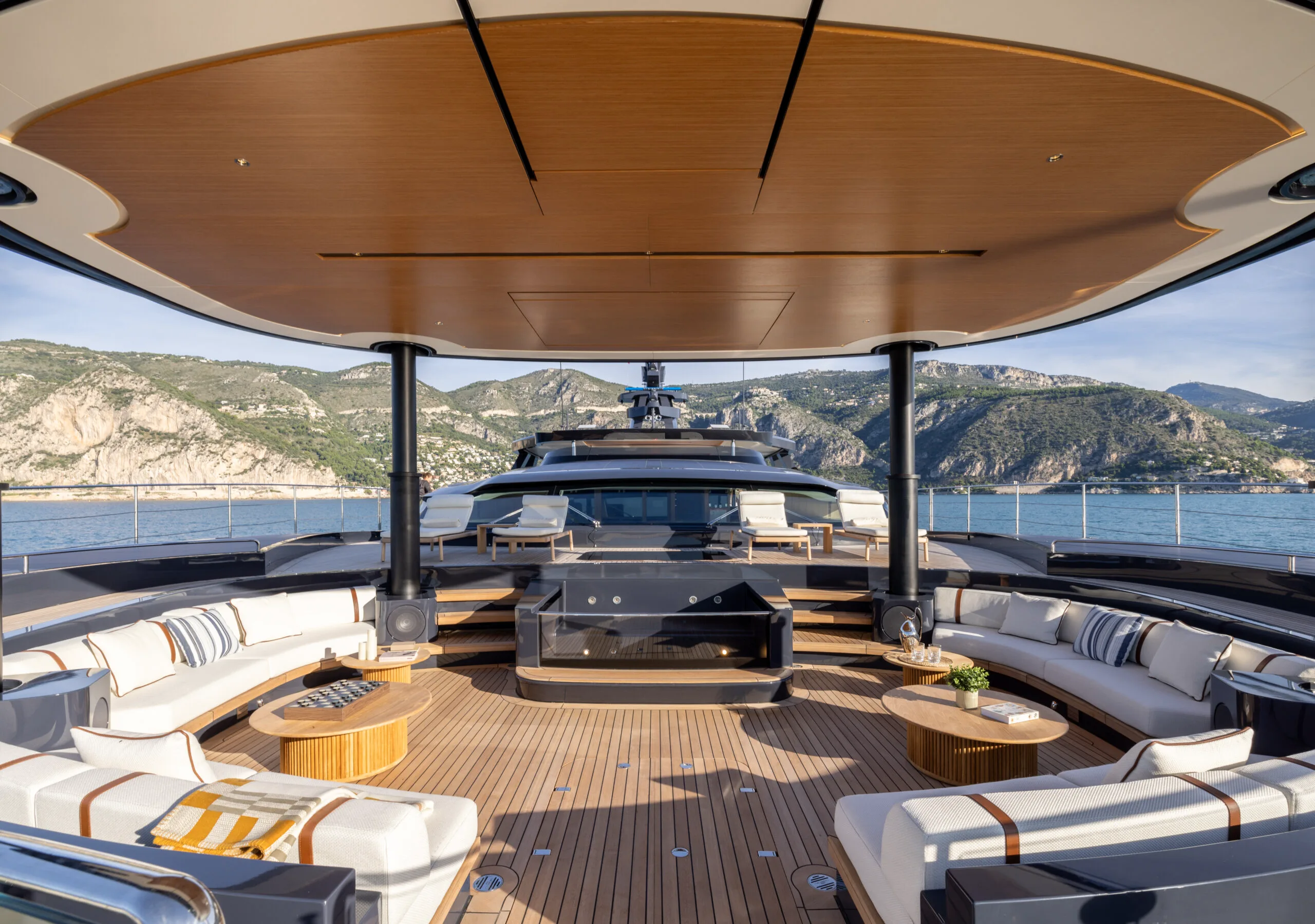SEAWOLF X — exterior & interior photo