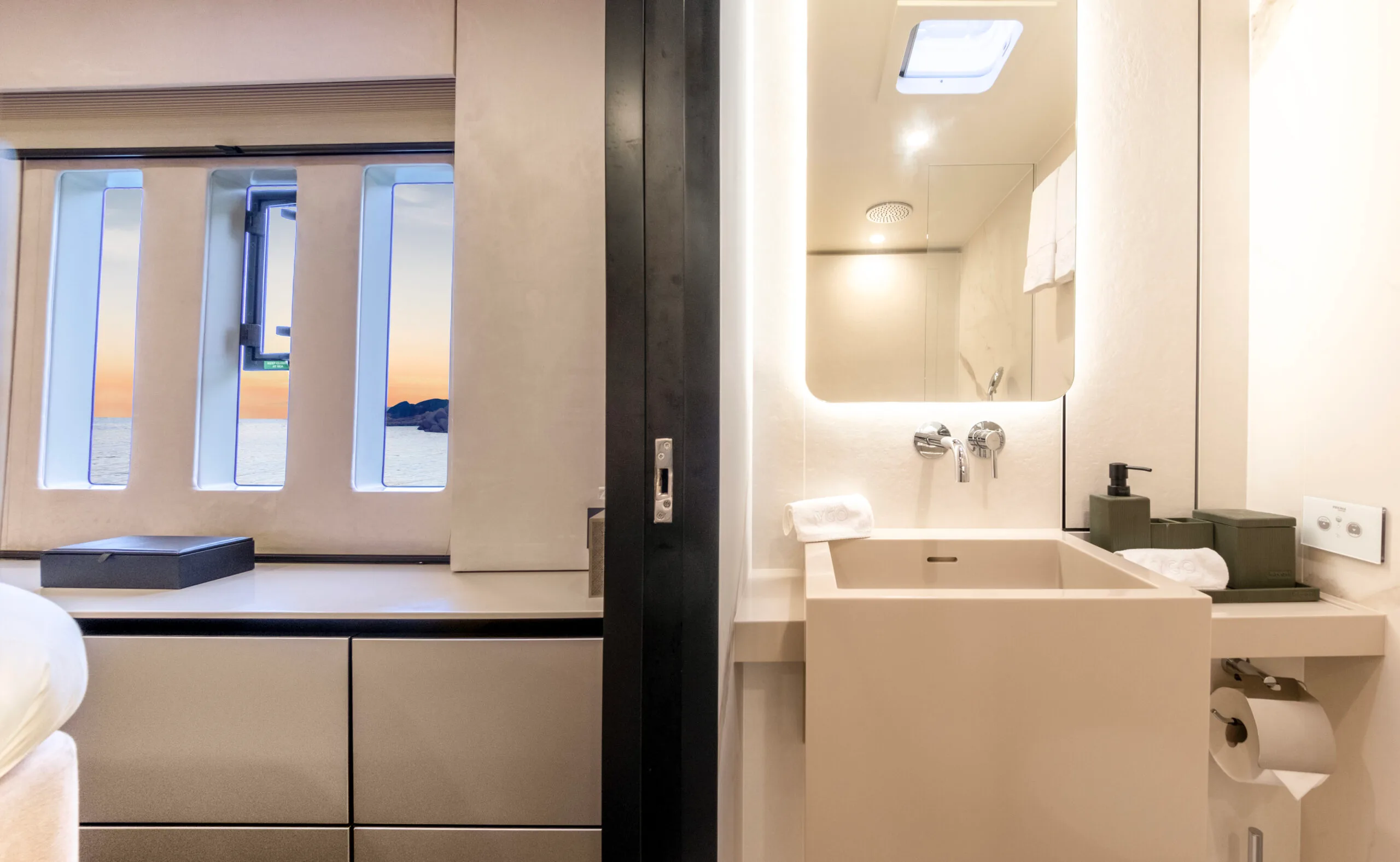 Ensuite bathroom on YGO.