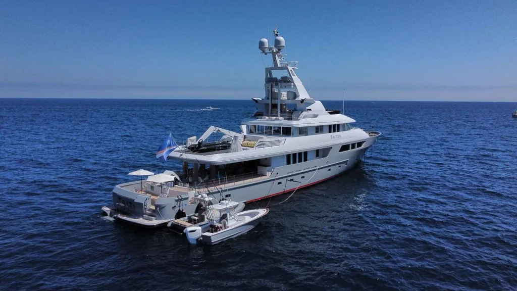 TRITON — exterior & interior photo