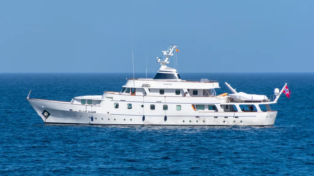 CHANTAL motor yacht charter Norway